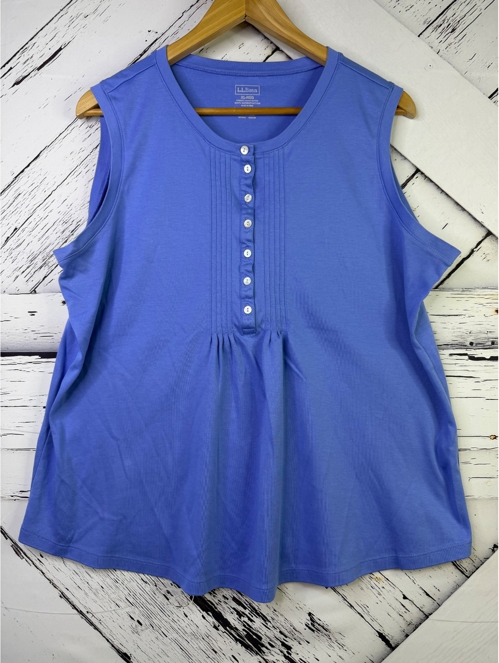 L.L. Bean Periwinkle Blue Sleeveless Henley Blouse Pleated Button Front Women XL